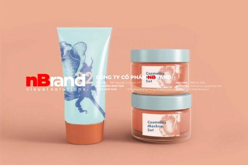 Nhãn Chai Lọ - Bottle Labels Cosmetics Mockup 5 1024x683 1