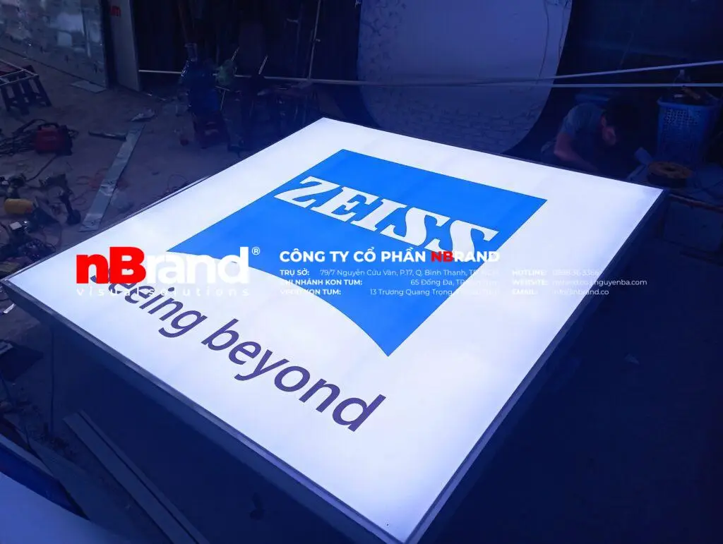 Hộp đèn bạt hiflex 11 Hộp đèn mắt kính Văn Minh Kon Tum