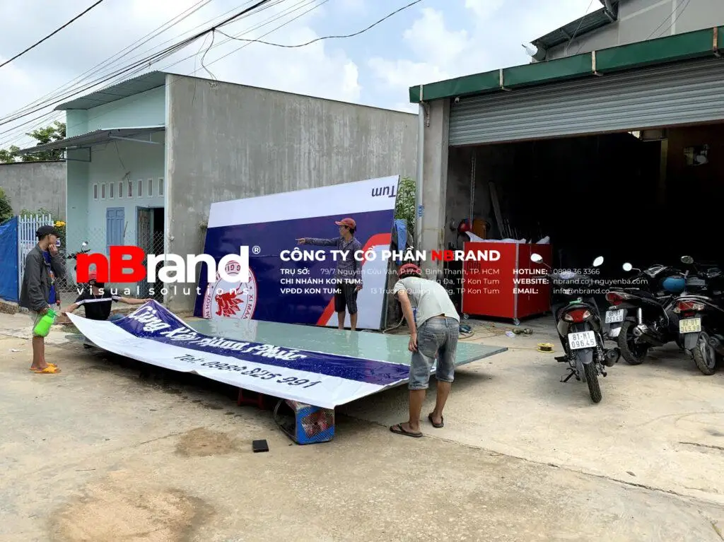 Bảng hiệu Decal Bảng hiệu Decal