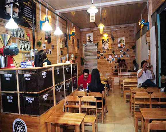 Thi công bảng hiệu cafe Pleiku, thiết kế nội thất trang trí quán cà phê Pleiku 1672038231 807 Thi Cong Bang Hieu Thiet Ke Noi That Trang Tri