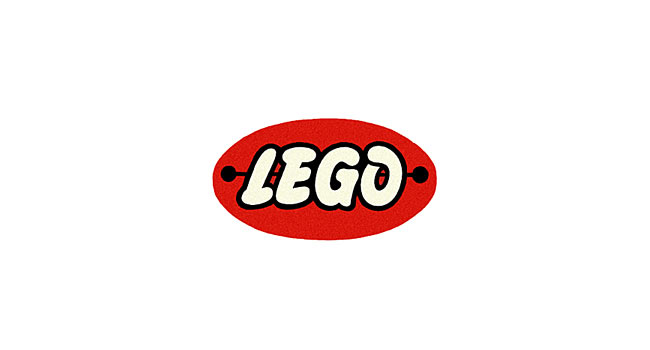 Su-tien-hoa-cua-bieu-trung-LEGO-19