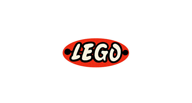 Su-tien-hoa-cua-bieu-trung-LEGO-18