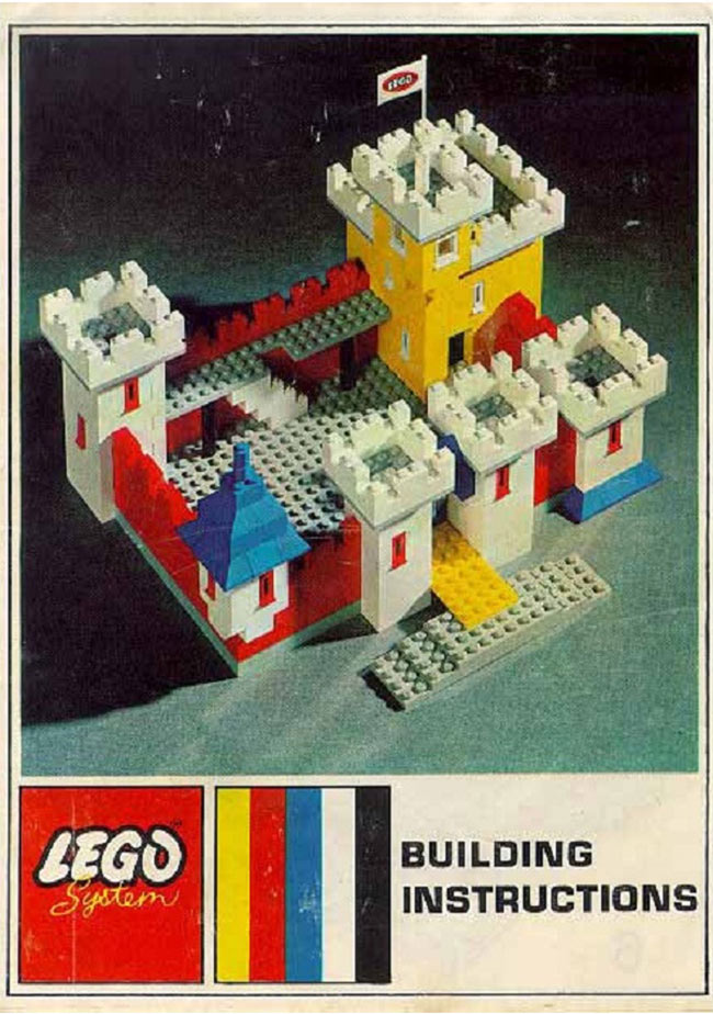 Su-tien-hoa-cua-bieu-trung-LEGO-26