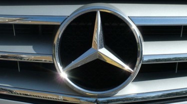 Sự tiến hóa của biểu tượng thương hiệu xe Mercedes-Benz