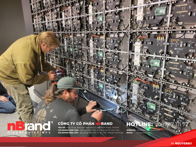 Digital Signage chào mừng nhân viên đến văn phòng mới 9 Digital Signage chào mừng nhân viên đến văn phòng mới softwareone3 1