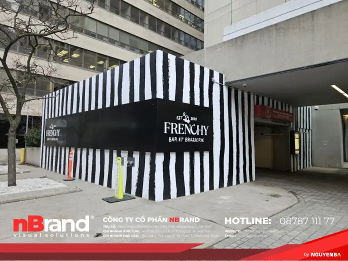 041724-news-Drytac Đồ họa treo tường hình bóng sáng tạo 2 Hình bóng sáng tạo in đồ họa tường ngoại thất 041724 news drytac creative silhouettes wall graphics 2 696x522 1