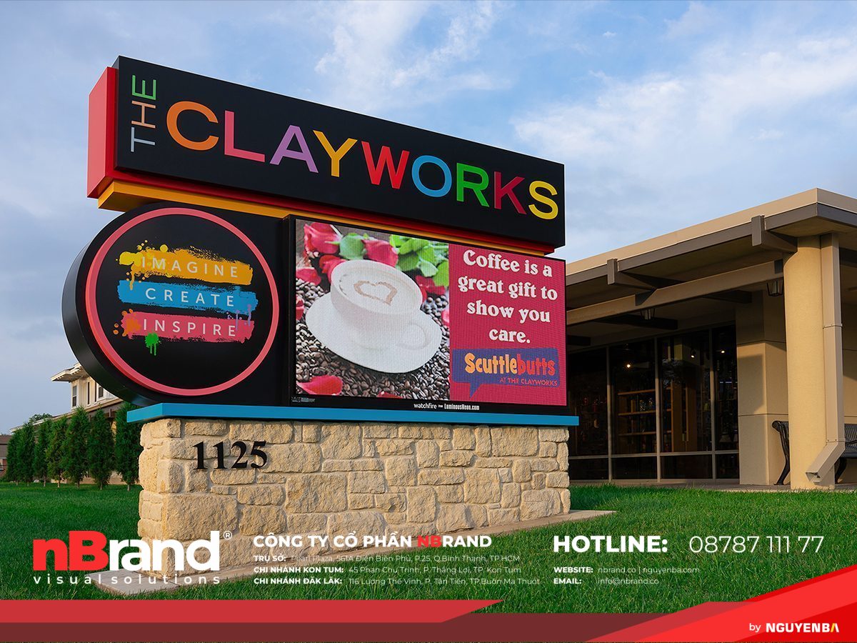 Đèn neon phát sáng cập nhật bảng hiệu kỹ thuật số cho hai doanh nghiệp ở Kansas 21 Đèn neon phát sáng cập nhật bảng hiệu kỹ thuật số cho hai doanh nghiệp ở Kansas 072324 watchfire digital display at the clayworks at disa