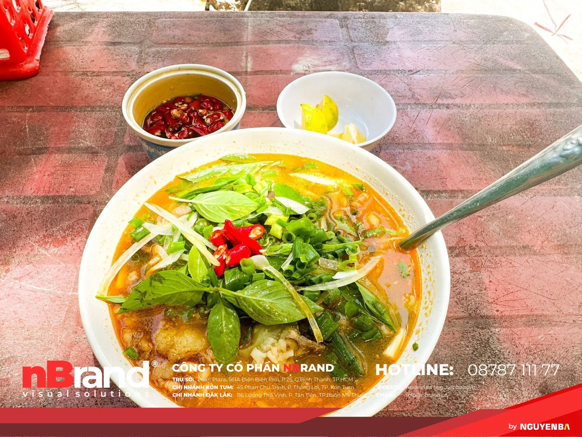 Gánh cháo bò vỉa hè Đông Hà, nắng bán mưa nghỉ nhưng tồn tại những 20 năm - Ảnh 3.