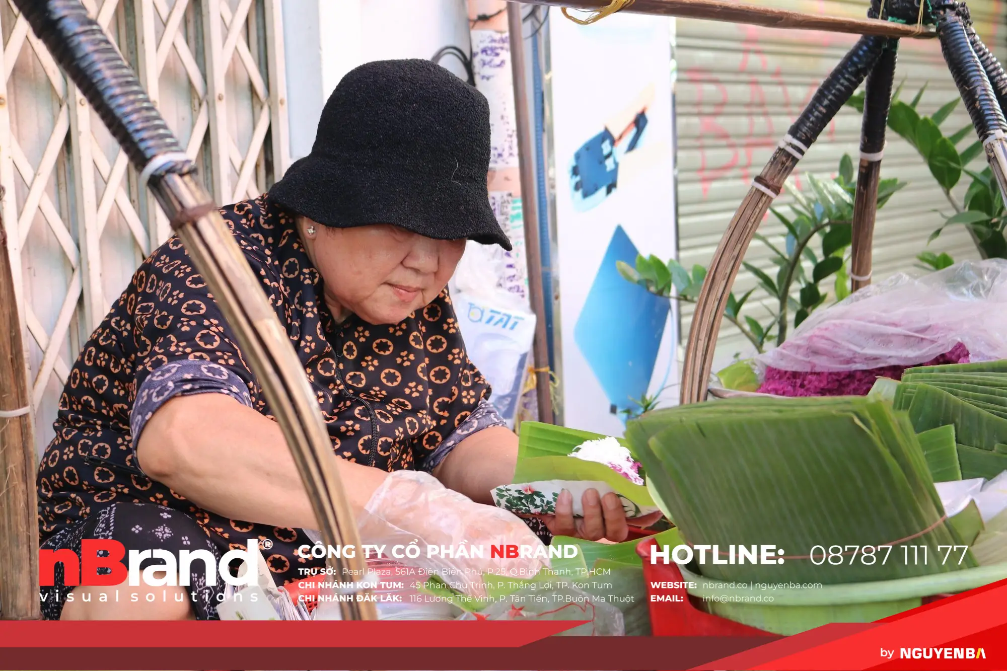 Gánh xôi 10.000 đồng gần nửa thế kỷ ở TP.HCM: "Khách đông vì hương vị quen thuộc" - Ảnh 1. Gánh xôi 10.000 đồng gần nửa thế kỷ ở TP.HCM: "Khách đông vì hương vị quen thuộc" - Ảnh 1.