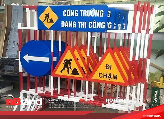 Biển báo giao thông phản quang 15 Thi công bảng báo giao thông phản quang tại Kon Tum