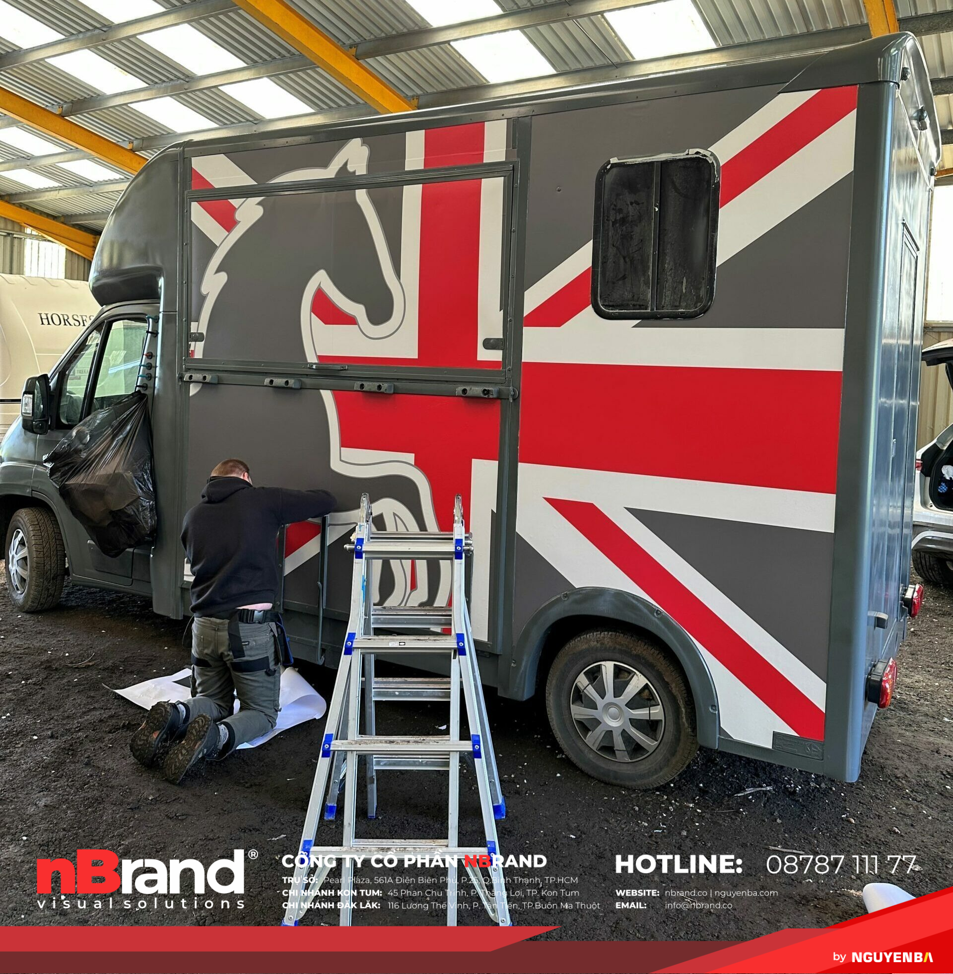 Vinyl Guys Hoàn thành quá trình chuyển đổi hộp ngựa 13 Vinyl Guys Hoàn thành quá trình chuyển đổi hộp ngựa english5 scaled e1714570083551