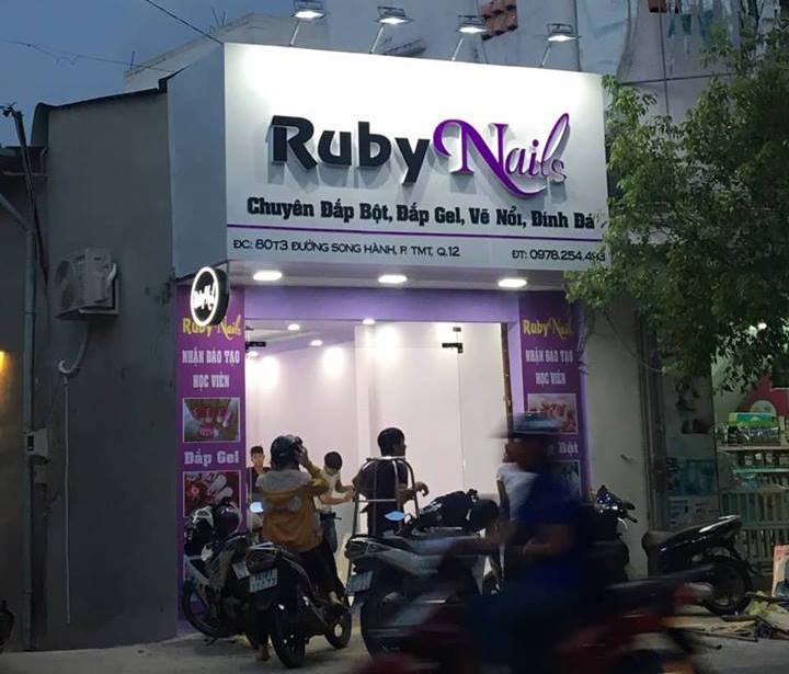 Trọn gói bảng hiệu nội thất tiệm Nails tại Kon Tum Mau bang hieu tiem nail dep