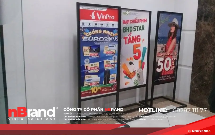 Standee chân sắt 10 Standee chân sắt standee chan sat2