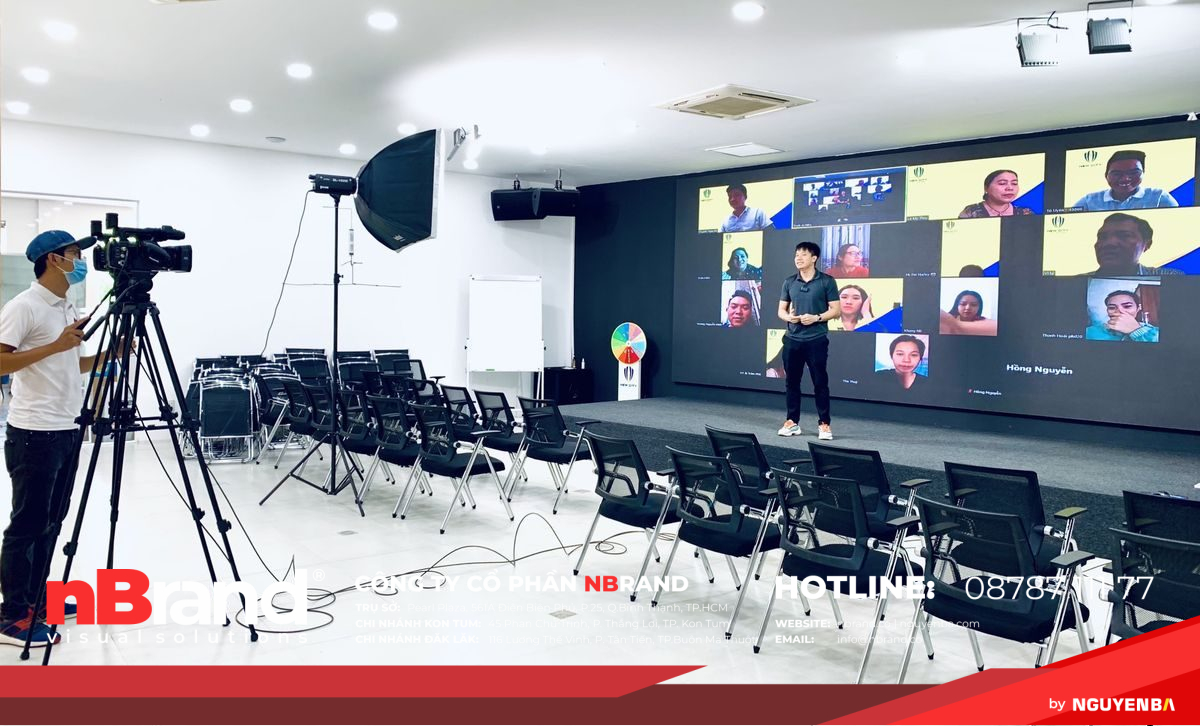 Setup phòng livestream chuyên nghiệp tại Pleiku Gia Lai: Bí quyết thành công cho streamer Fastmotion set up phong livestream 01