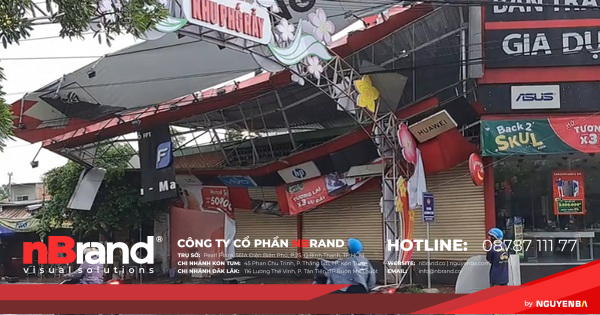 Tiền Giang: Bảng quảng cáo ngã đè đường điện trung thế, cả nghìn hộ dân mất điện 10 Tiền Giang: Bảng quảng cáo ngã đè đường điện trung thế, cả nghìn hộ dân mất điện a3 1689343757021596960462 0 0 589 942 crop 1689343943701317881798