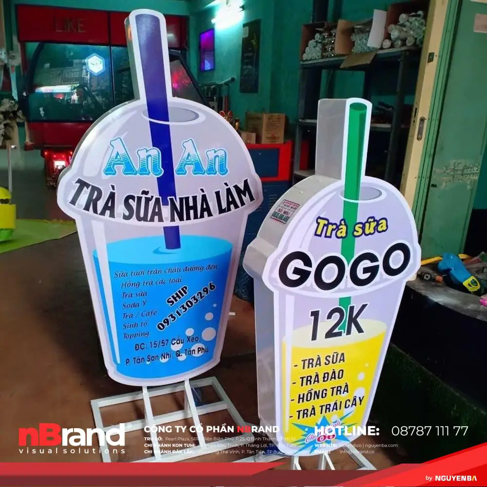 abng-hieu-ly-tra-sua-1 50 Mẫu Bảng Hiệu Ly Trà Sữa Đứng Đẹp Ngất Ngây 2024