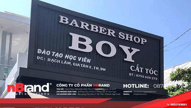 làm bảng hiệu barber bằng tôn sóng