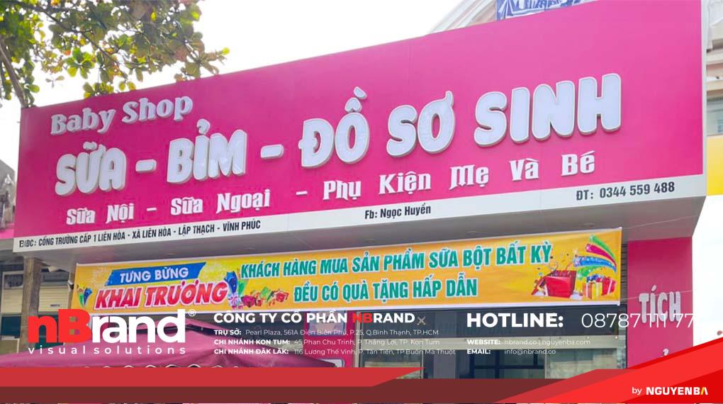 bảng hiệu shop sữa bằng chữ mica