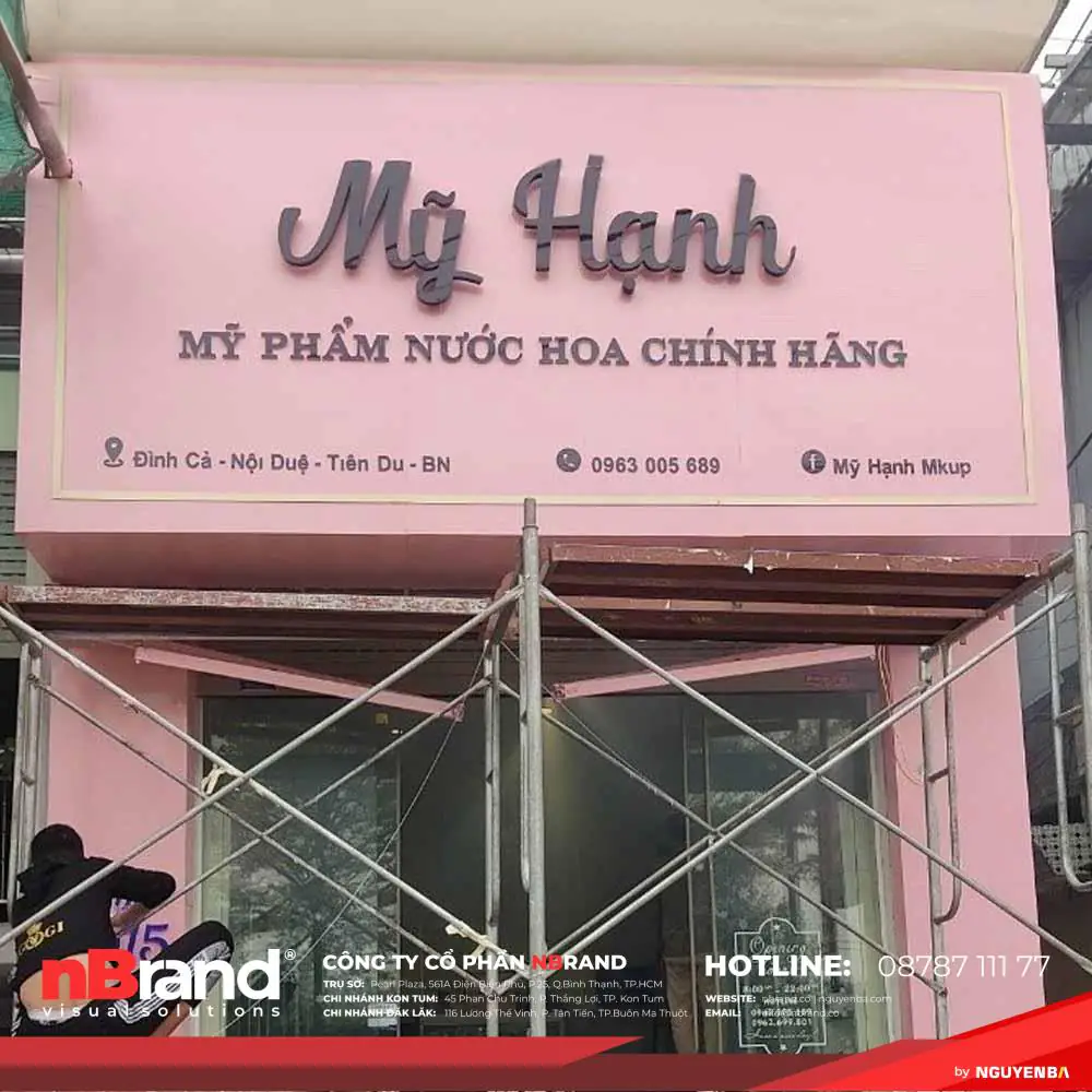 bang-hieu-my-pham-1-1000x1000-1 89+ Bảng Hiệu Mỹ Phẩm Đẹp Đến Mê Hoặc