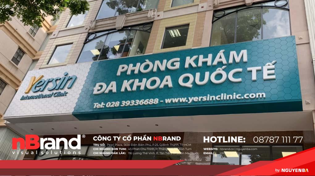 bảng hiệu phòng khám 2