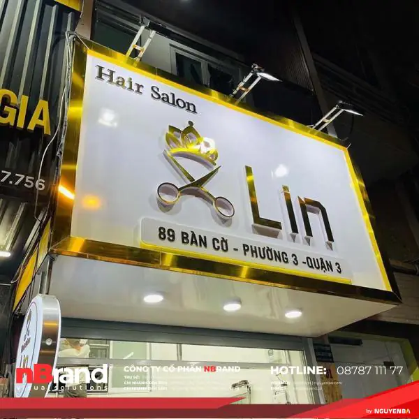 bang-hieu-salon-toc-nam-nu-6-600x600-1 30+ Mẫu Bảng Hiệu Salon Tóc Nam Nữ Đẹp Quyến Rũ Nhất 2024