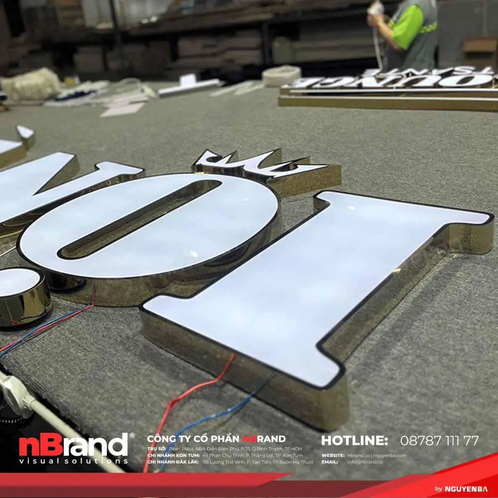 chu-inox-mat-mica-2-1000x1000-1 Chữ inox Mặt Mica