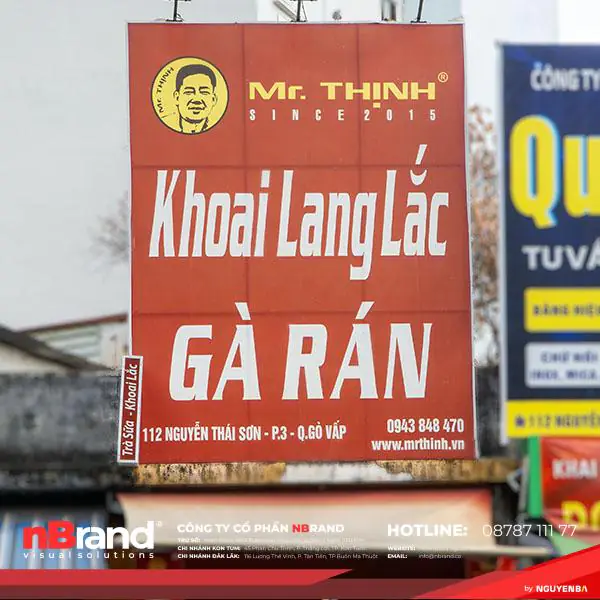 mau-bien-quang-cao-in-bat-dung-6-600x600-1 50+ Mẫu Biển Quảng Cáo in Bạt Đứng Nổi Bật