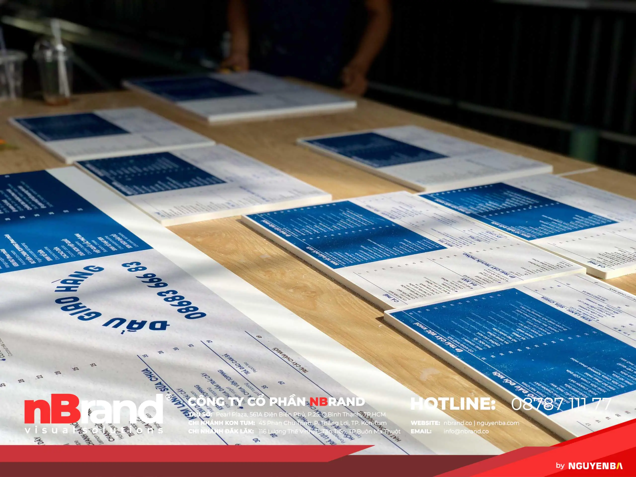 Bảng hiệu showroom oto Bảng hiệu showroom oto